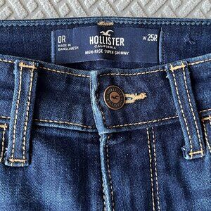 NWOT Hollister High-Rise Super Skinny Dark Wash Blue Jeans